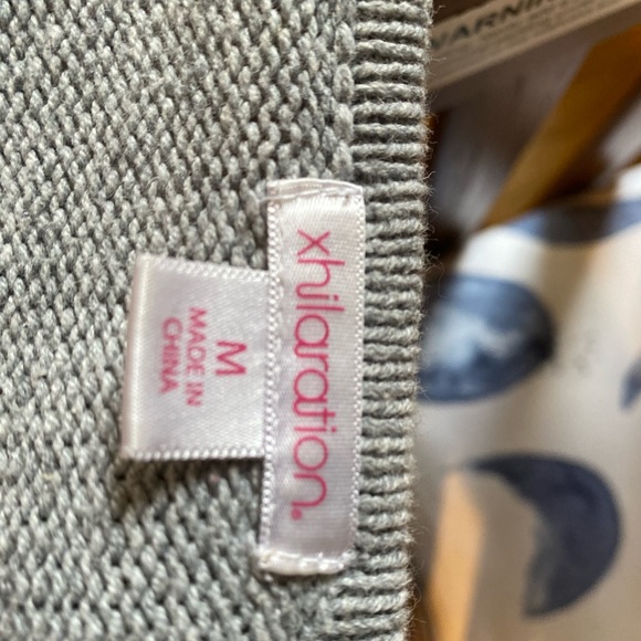 Cotton Crochet Medium Top with petal sleeves. - Picture 12 of 14